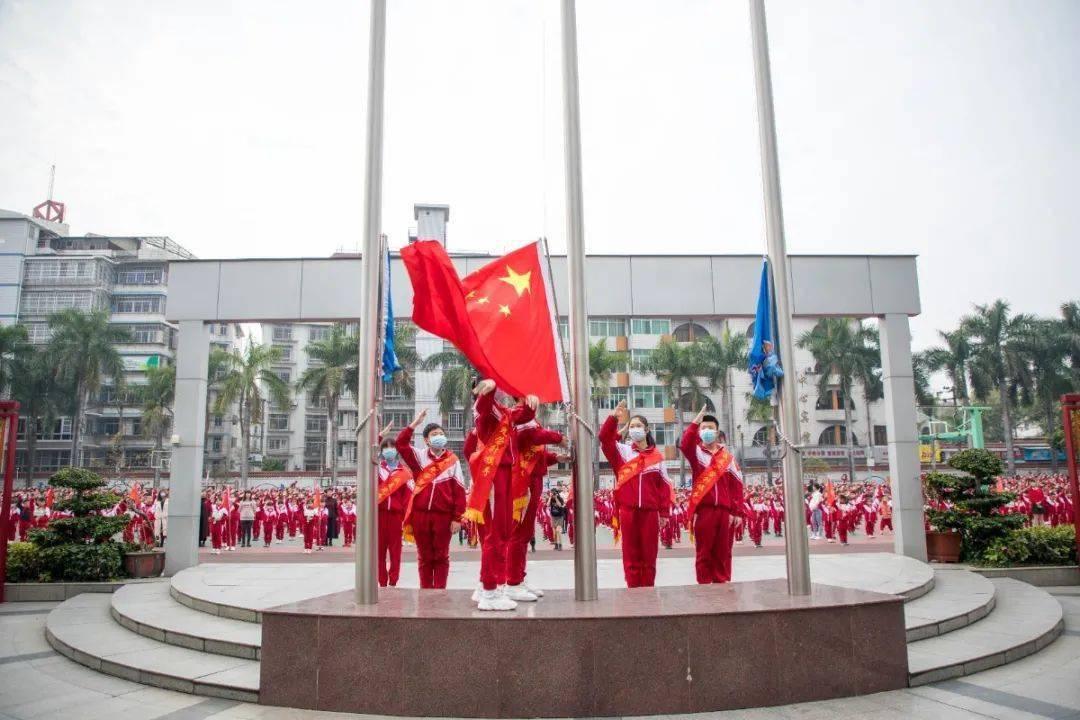 巧变同色